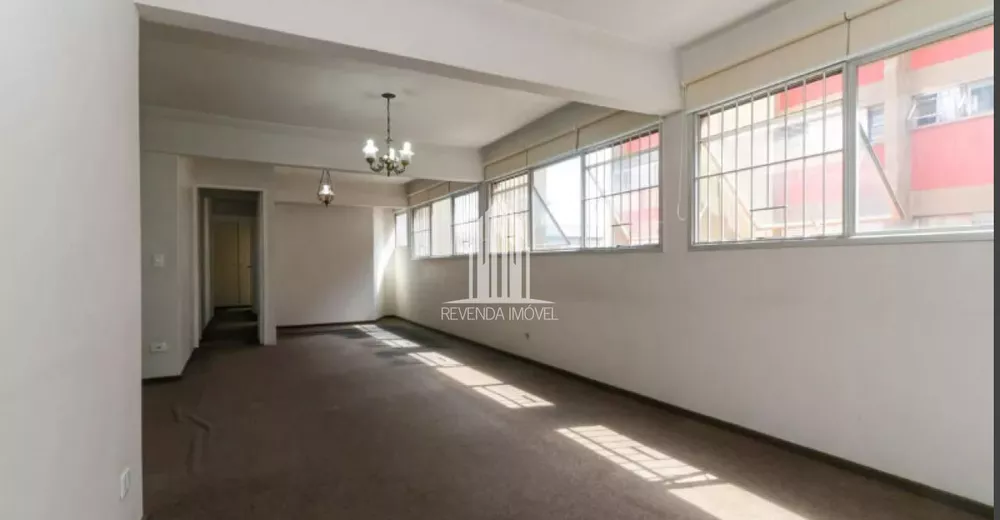 Apartamento à venda com 3 quartos, 122m² - Foto 2