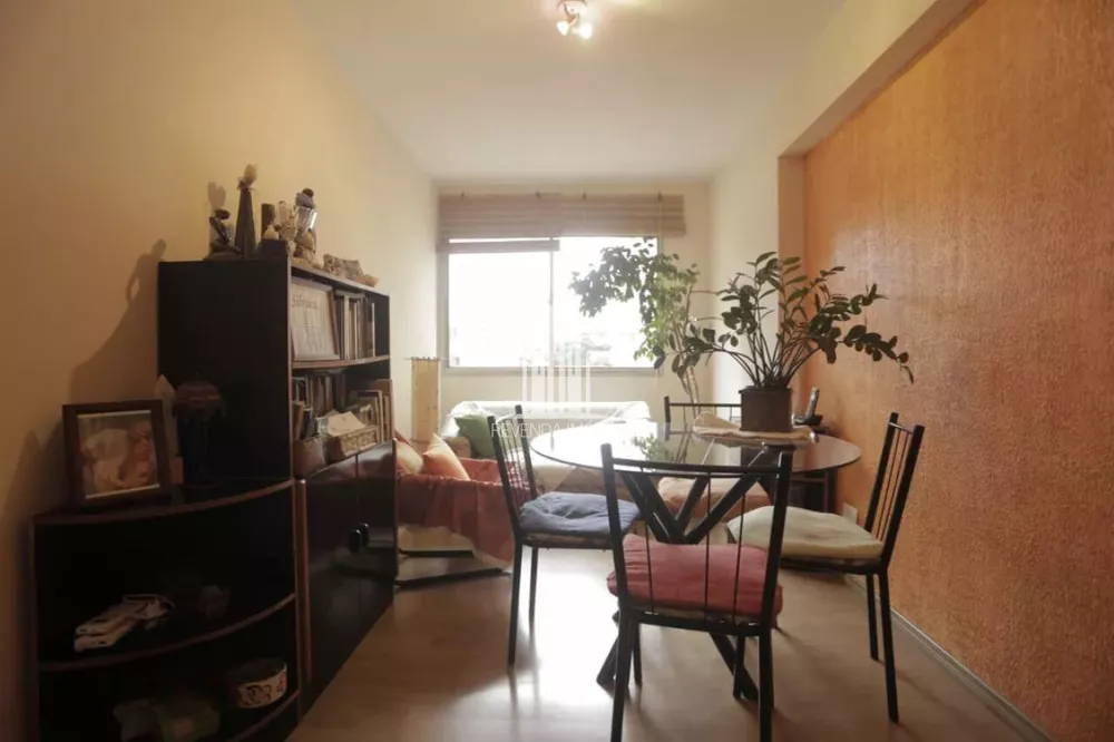 Apartamento à venda com 1 quarto, 45m² - Foto 1