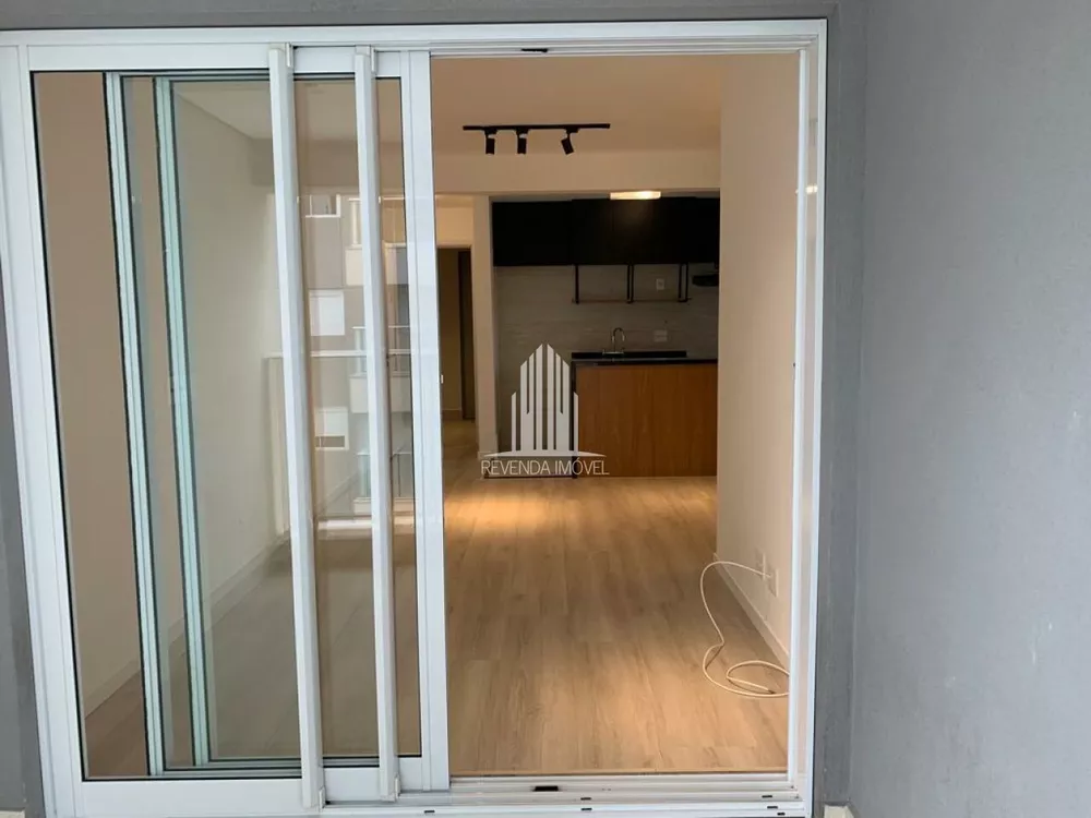 Apartamento à venda com 2 quartos, 62m² - Foto 2