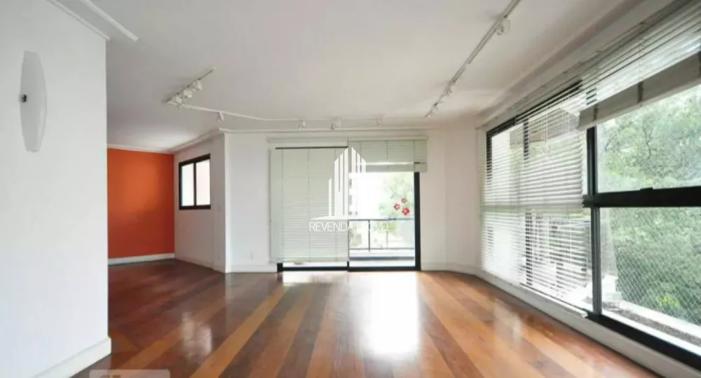 Apartamento à venda com 3 quartos, 201m² - Foto 1