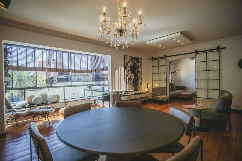 Apartamento à venda com 4 quartos, 140m² - Foto 5