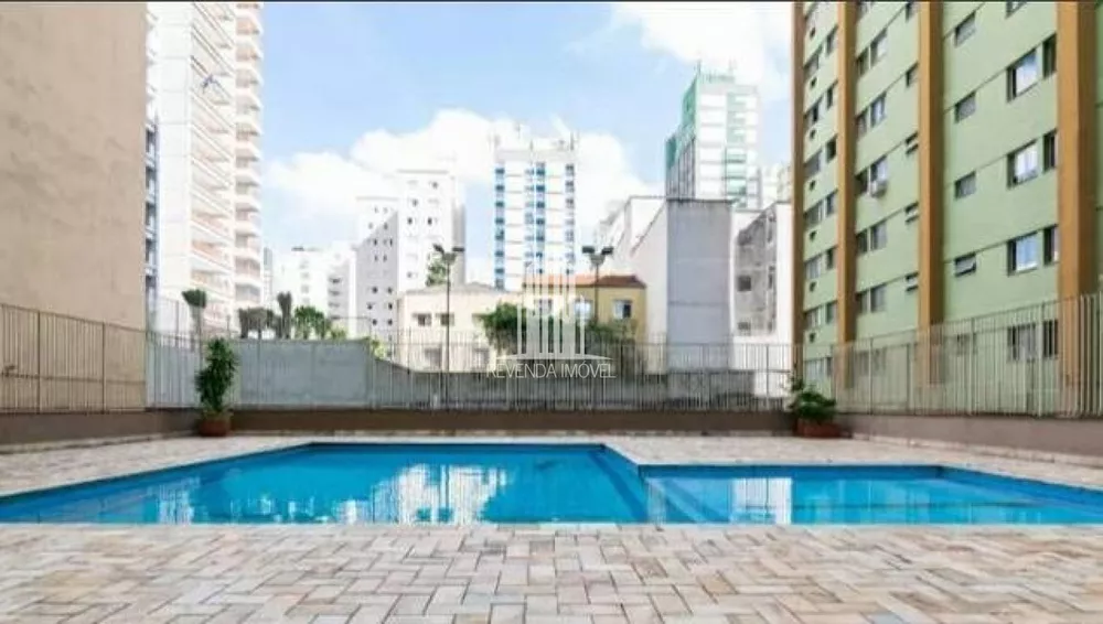 Apartamento à venda com 1 quarto, 33m² - Foto 2