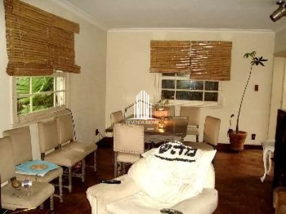 Casa de Vila à venda com 3 quartos, 198m² - Foto 2