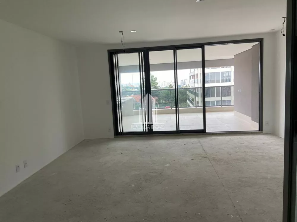 Apartamento à venda com 3 quartos, 160m² - Foto 1