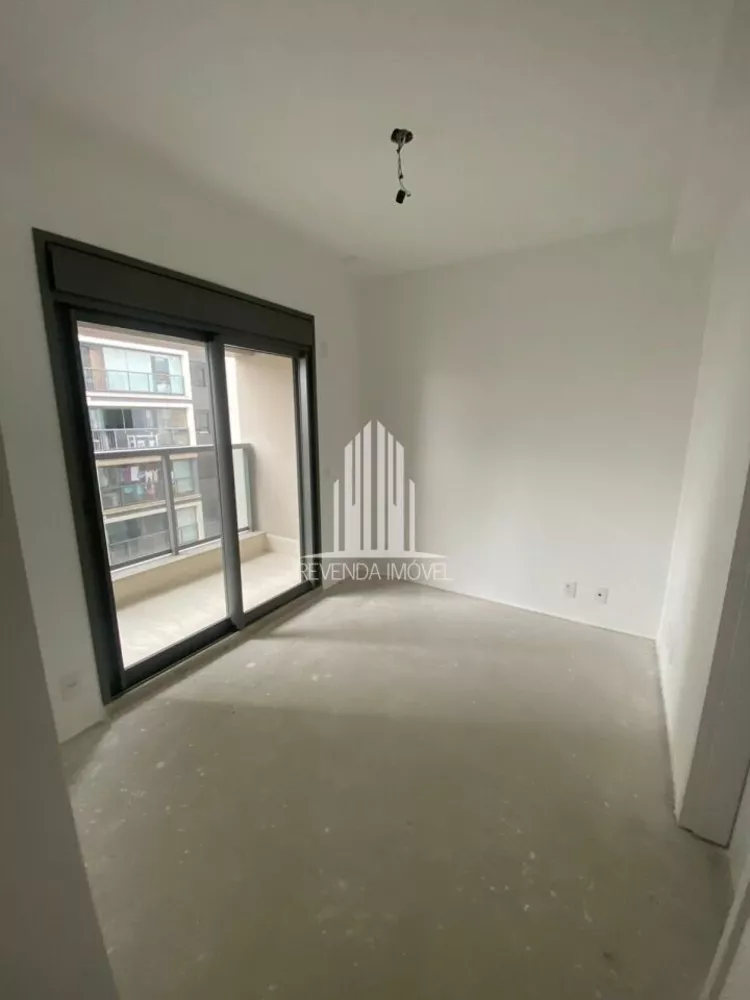 Apartamento à venda com 3 quartos, 160m² - Foto 2