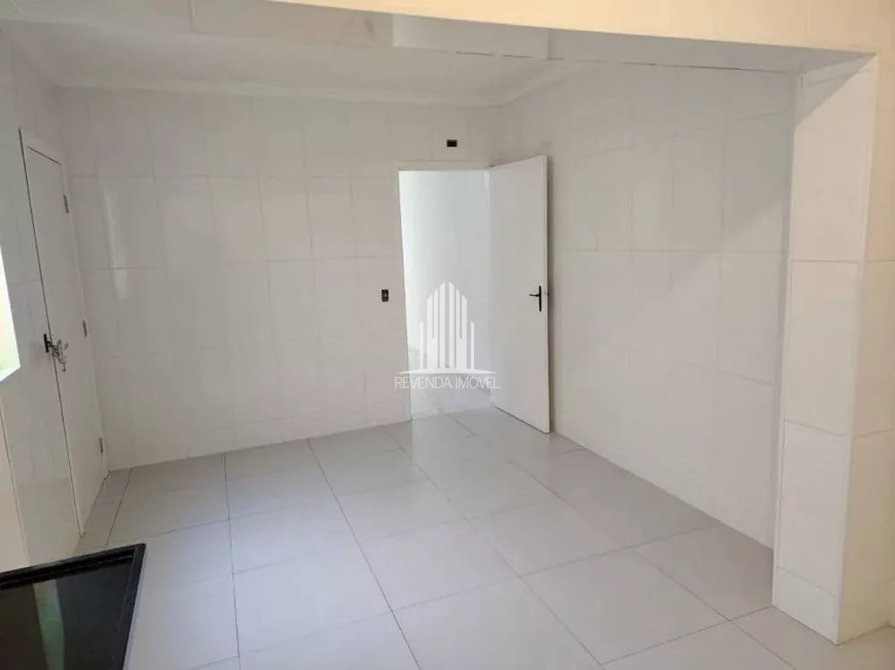 Casa de Vila à venda com 3 quartos, 160m² - Foto 2