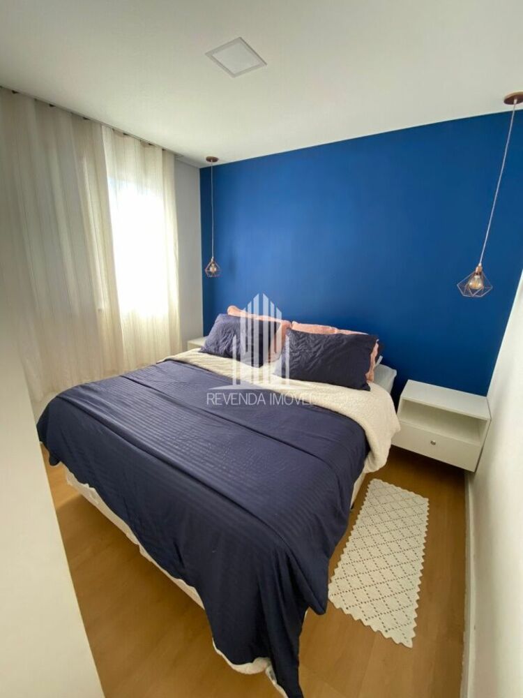 Apartamento à venda com 2 quartos, 42m² - Foto 2