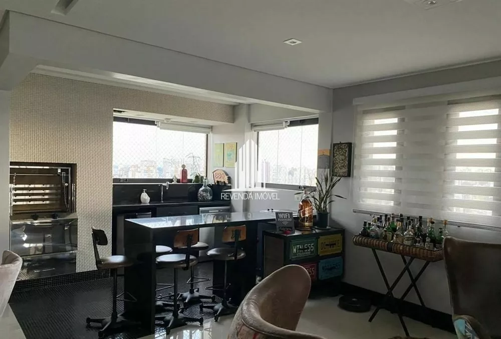 Apartamento à venda com 4 quartos, 207m² - Foto 18