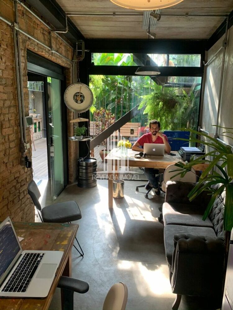 Casa à venda com 1 quarto, 106m² - Foto 4