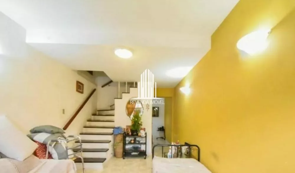 Casa à venda com 3 quartos, 100m² - Foto 1