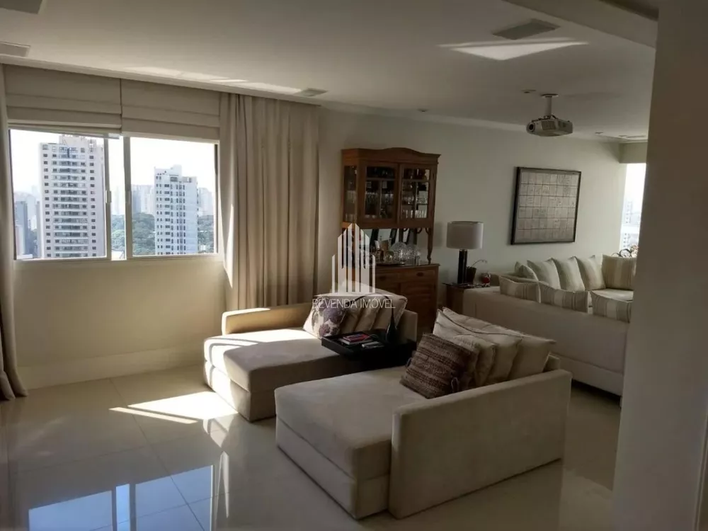 Apartamento à venda com 3 quartos, 72m² - Foto 1