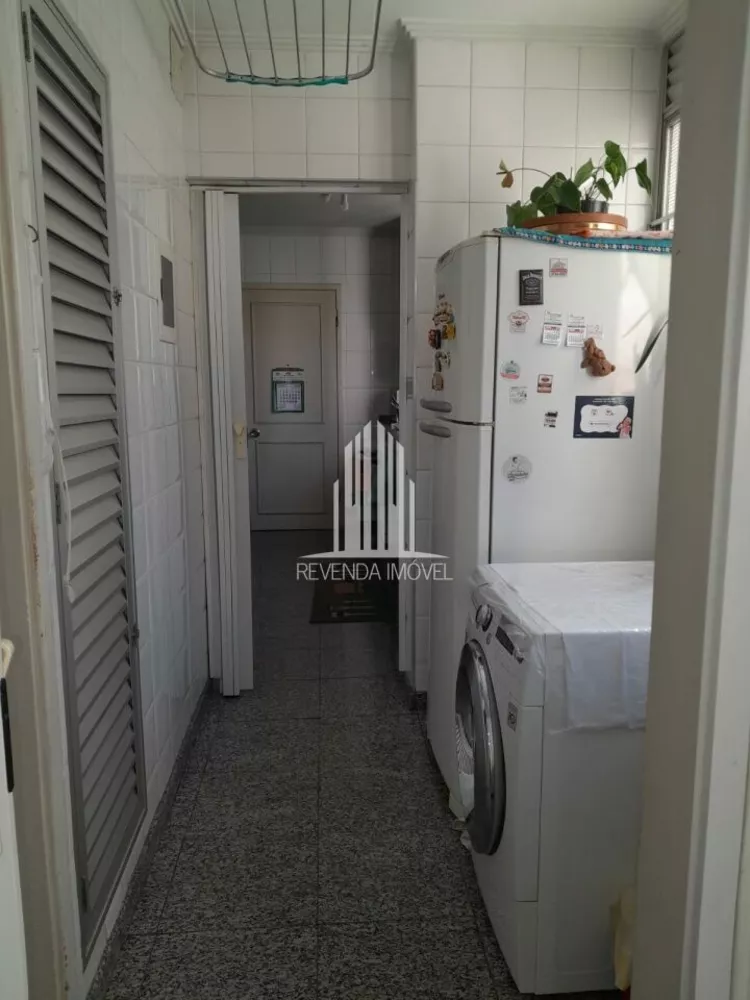 Apartamento à venda com 3 quartos, 140m² - Foto 4