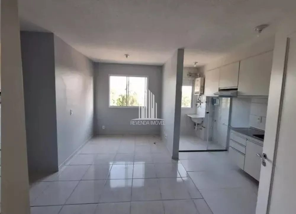 Apartamento à venda com 2 quartos, 40m² - Foto 3