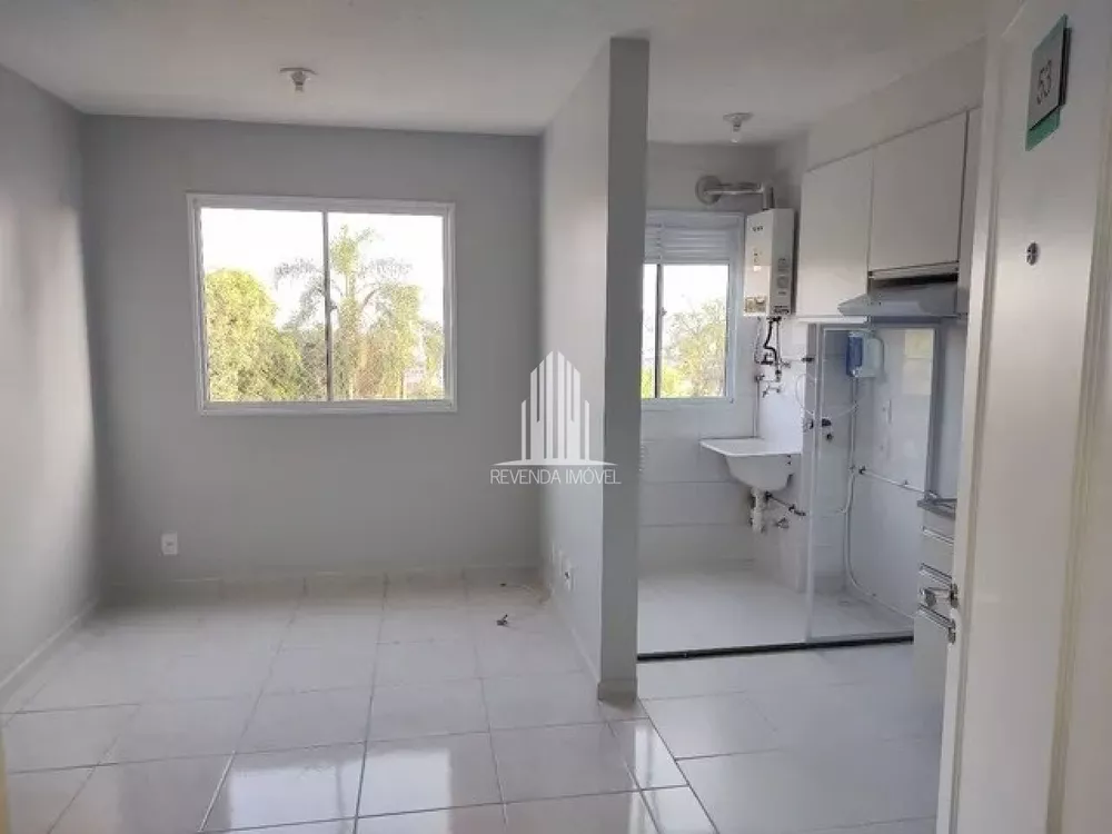 Apartamento à venda com 2 quartos, 40m² - Foto 2