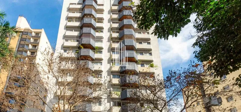 Apartamento à venda com 3 quartos, 118m² - Foto 1