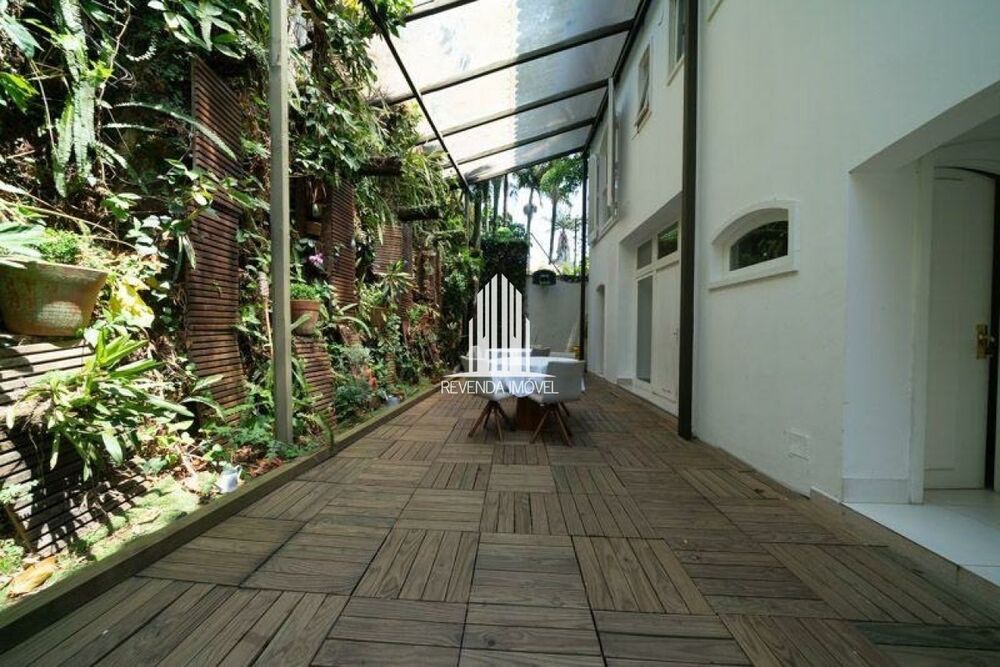 Casa à venda com 5 quartos, 610m² - Foto 4