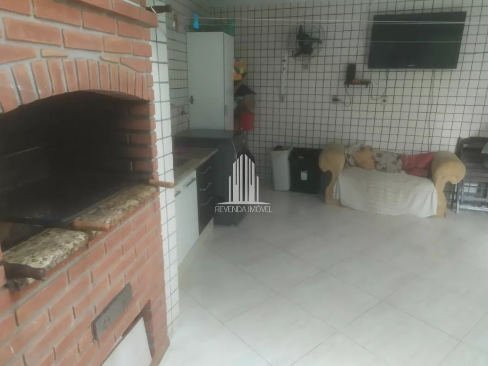 Casa à venda com 4 quartos, 240m² - Foto 2