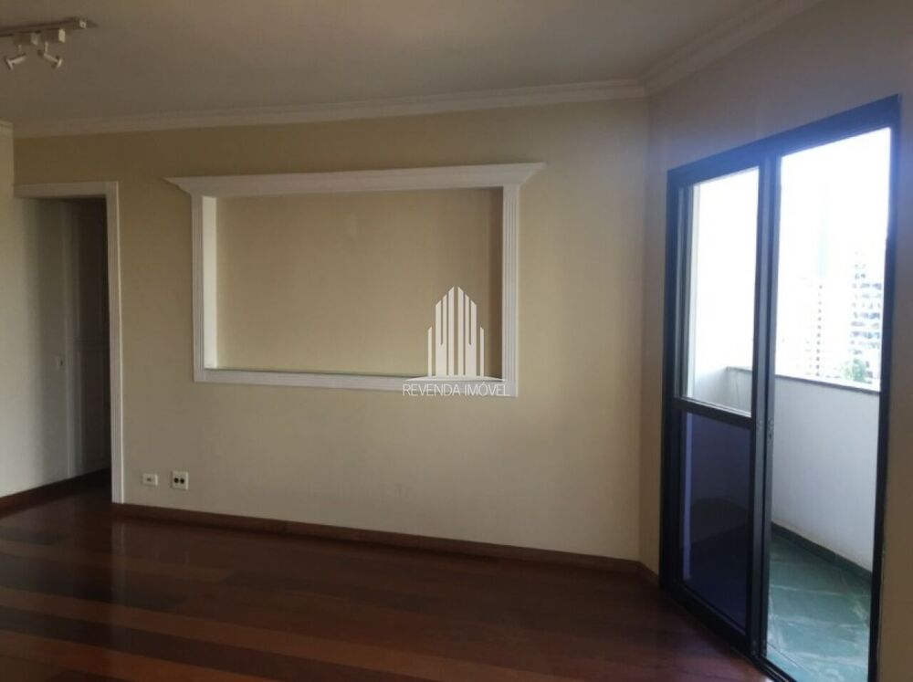 Apartamento à venda com 3 quartos, 115m² - Foto 2