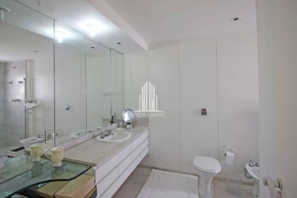 Apartamento à venda com 4 quartos, 276m² - Foto 4