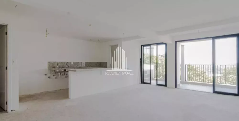 Apartamento à venda com 3 quartos, 242m² - Foto 1