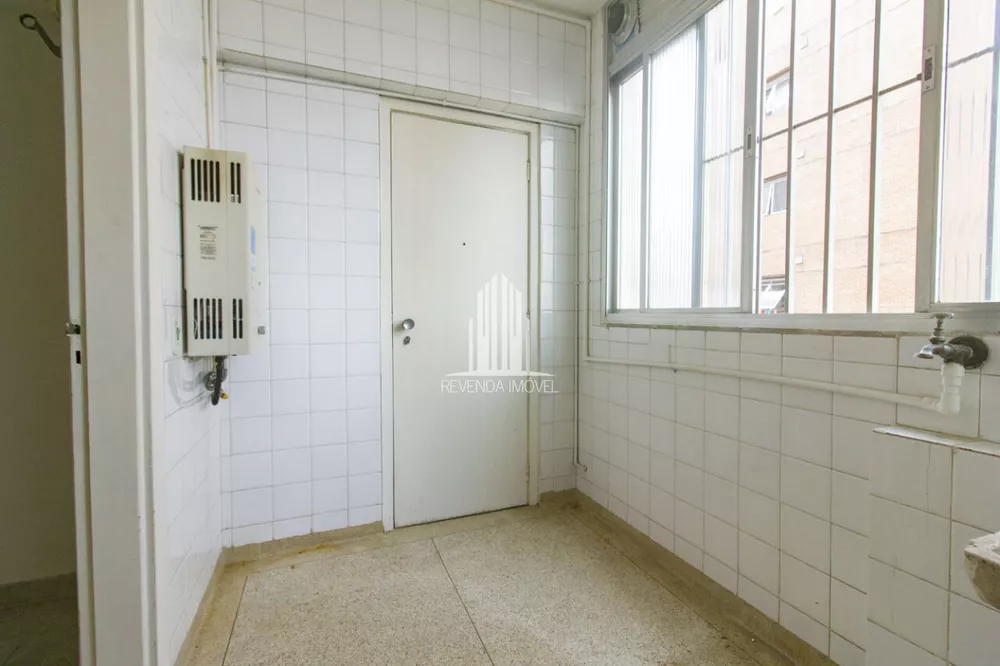 Apartamento à venda com 3 quartos, 117m² - Foto 13