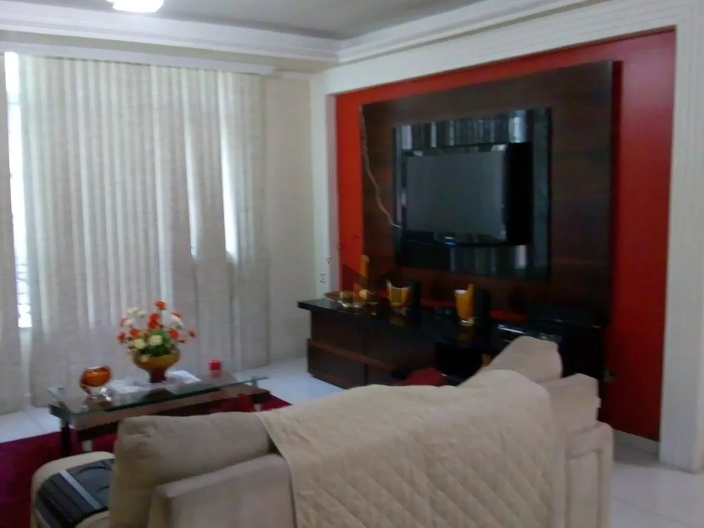 Apartamento, 3 quartos, 260 m² - Foto 2