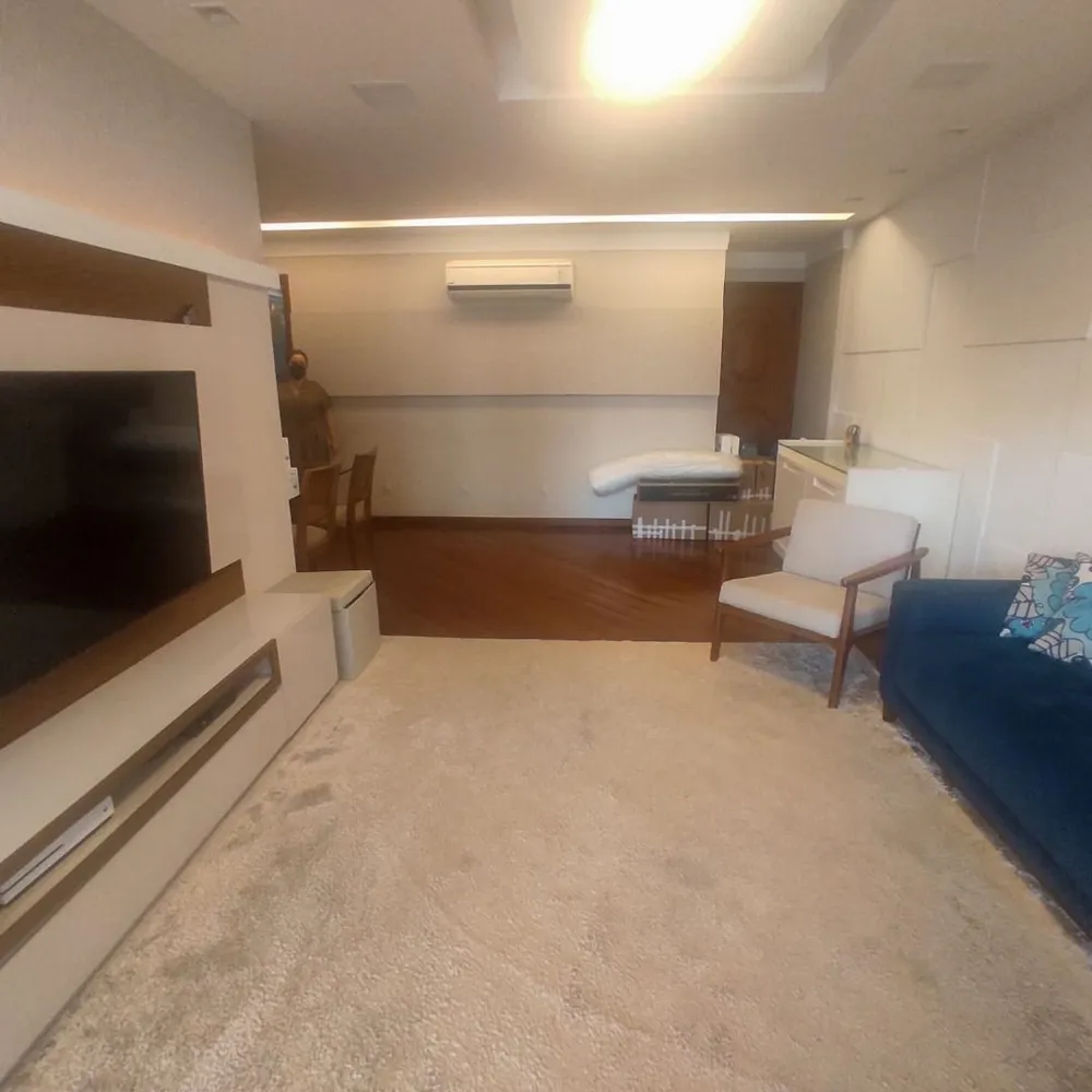 Apartamento, 3 quartos, 210 m² - Foto 2