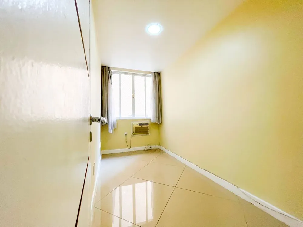 Apartamento, 3 quartos, 130 m² - Foto 2