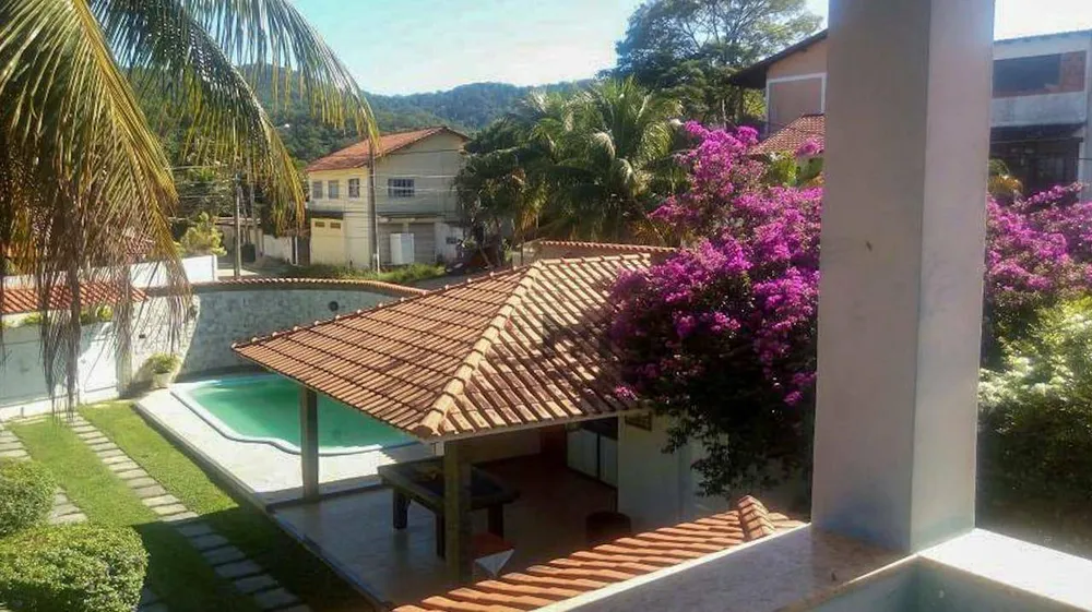 Casa, 5 quartos, 198 m² - Foto 2