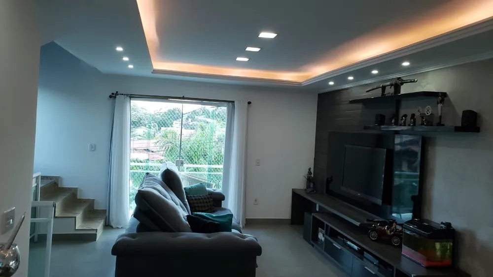 Casa, 3 quartos, 220 m² - Foto 1