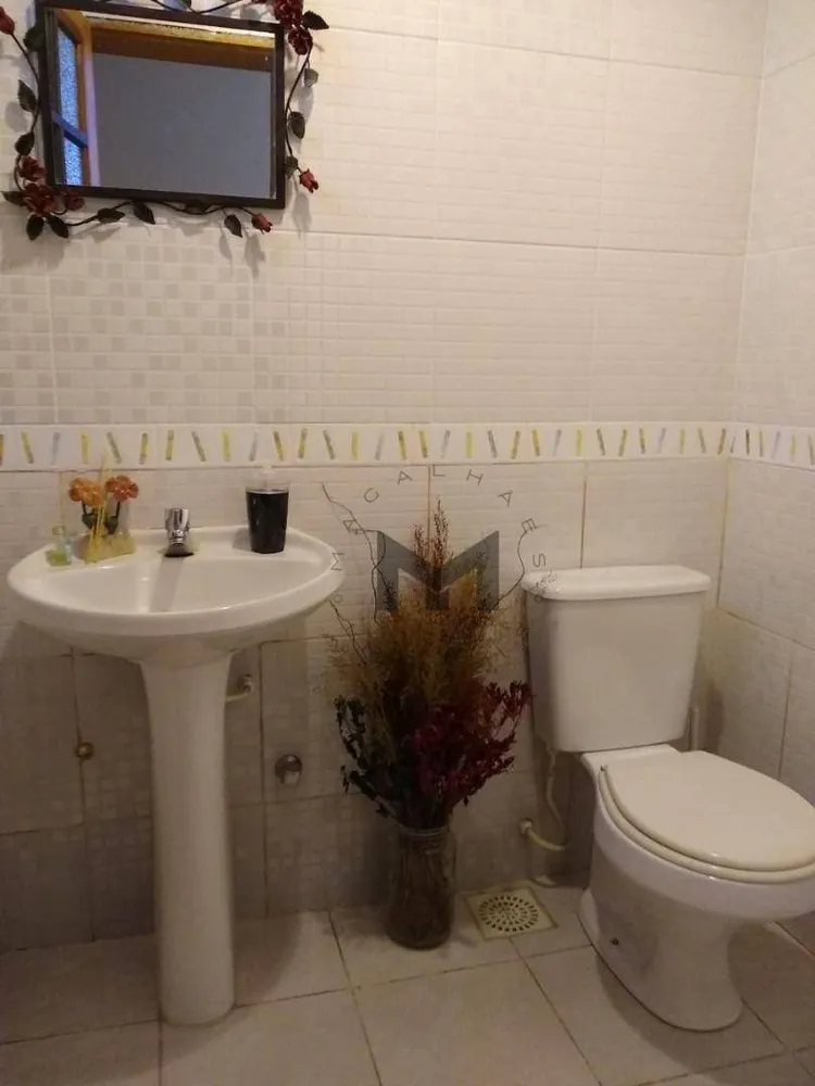 Casa, 3 quartos, 210 m² - Foto 1