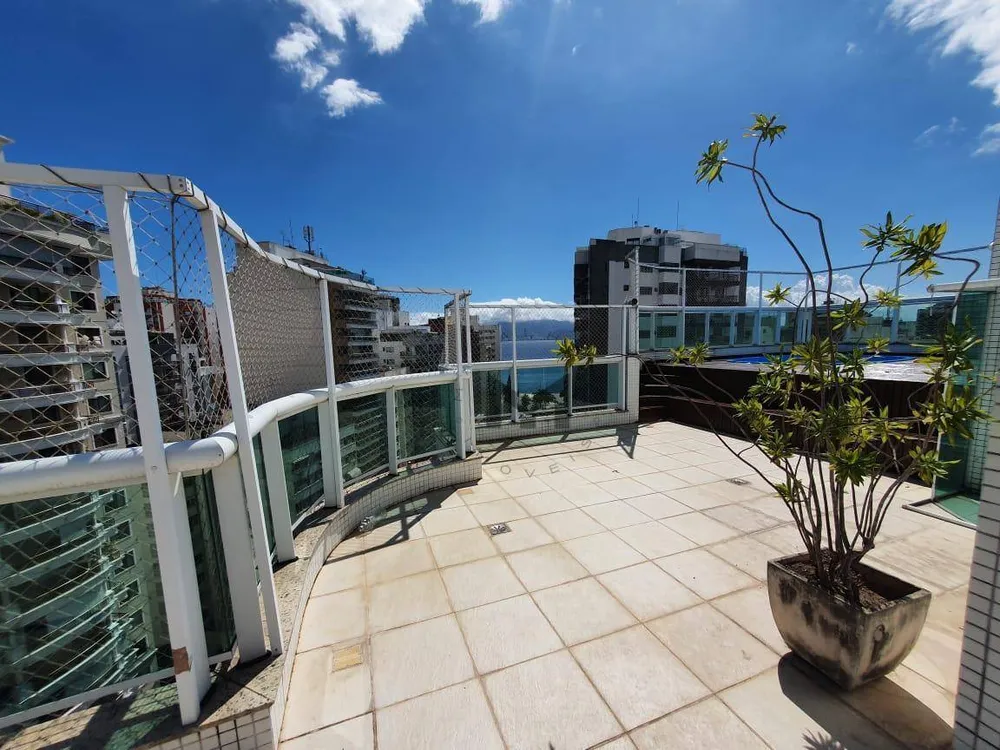 Cobertura, 3 quartos, 246 m² - Foto 2