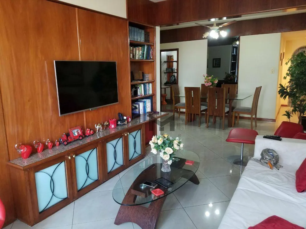 Apartamento, 3 quartos, 146 m² - Foto 1