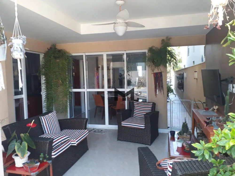 Casa, 4 quartos, 253 m² - Foto 1