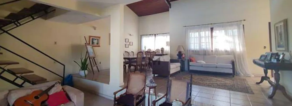 Casa, 5 quartos, 221 m² - Foto 2