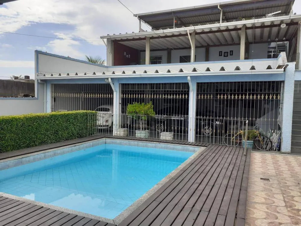 Casa, 3 quartos, 283 m² - Foto 1