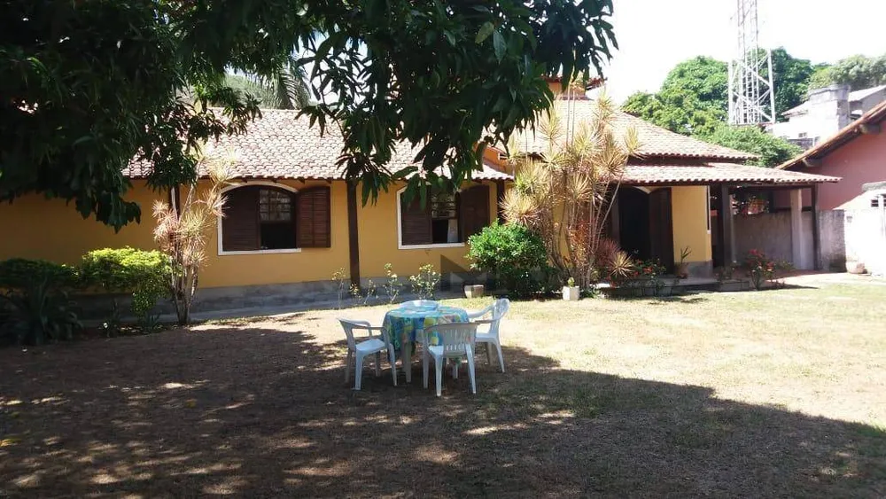 Casa, 3 quartos, 237 m² - Foto 1