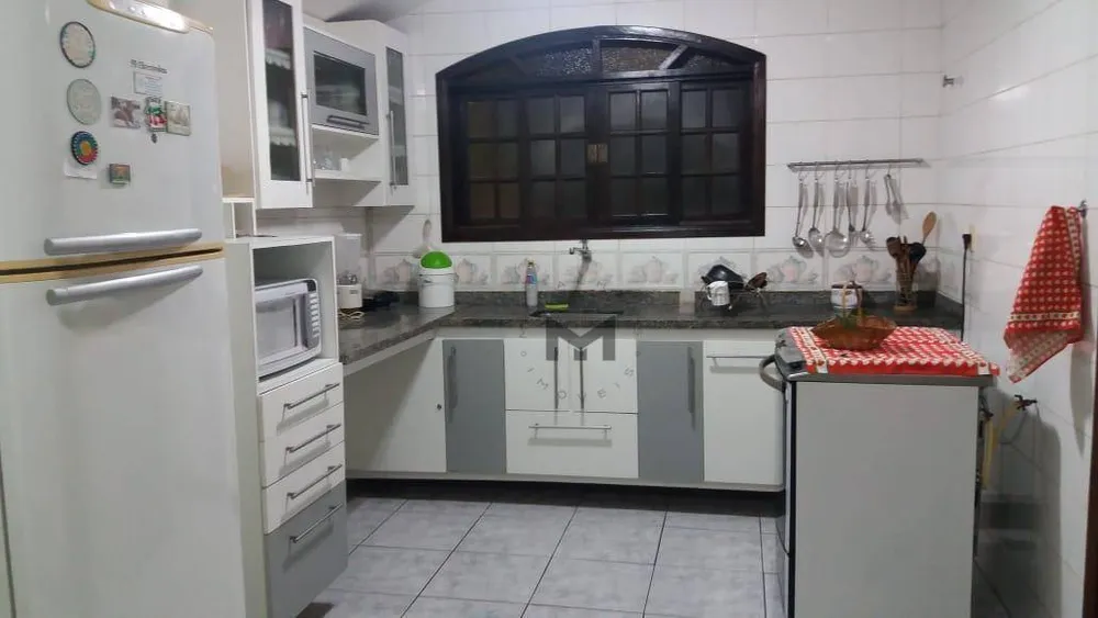 Casa, 3 quartos, 237 m² - Foto 17