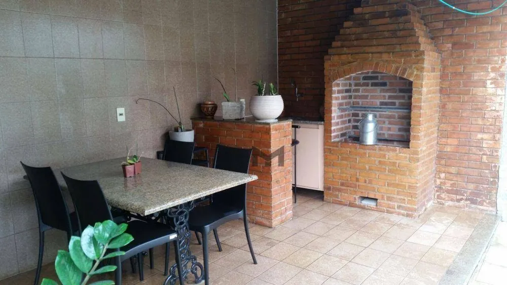 Casa, 5 quartos, 251 m² - Foto 4