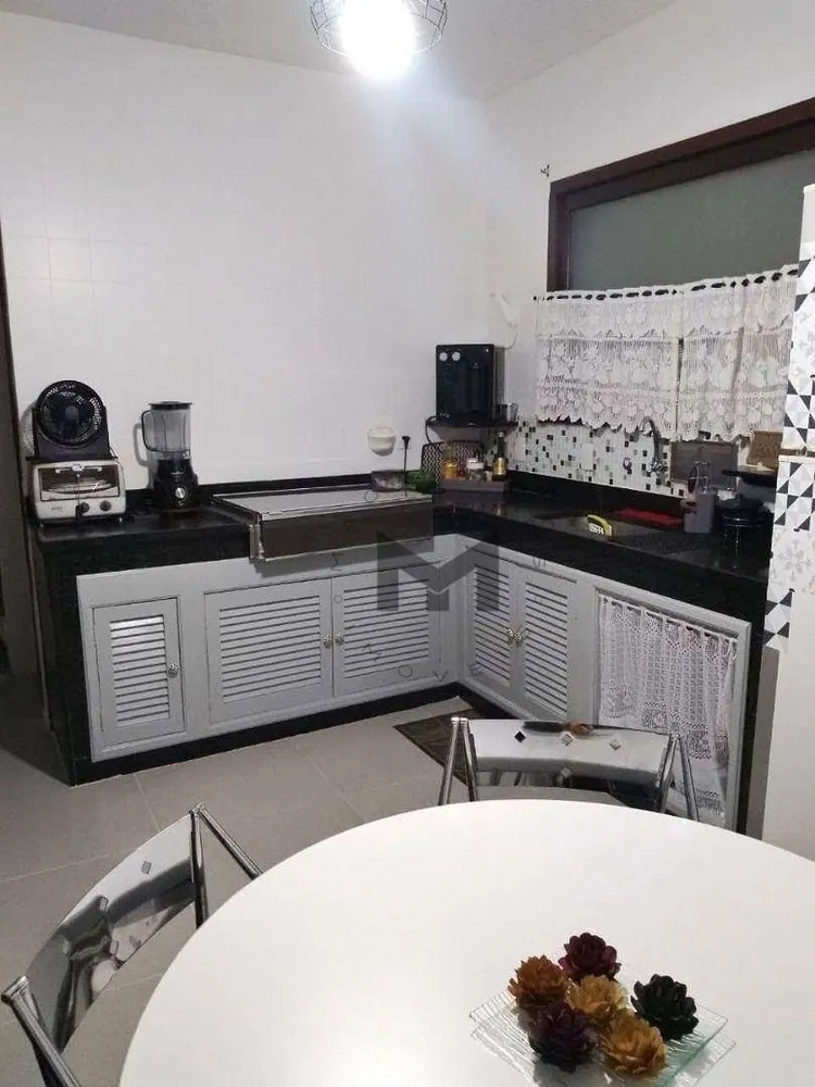 Casa, 3 quartos, 218 m² - Foto 11