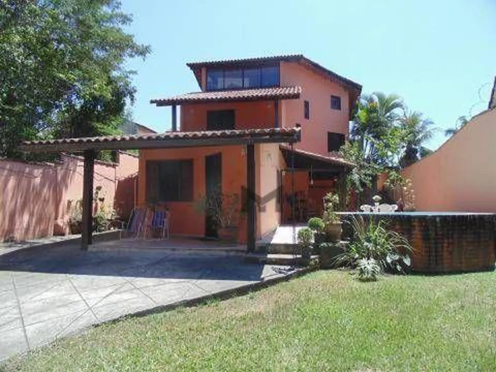 Casa, 3 quartos, 200 m² - Foto 1
