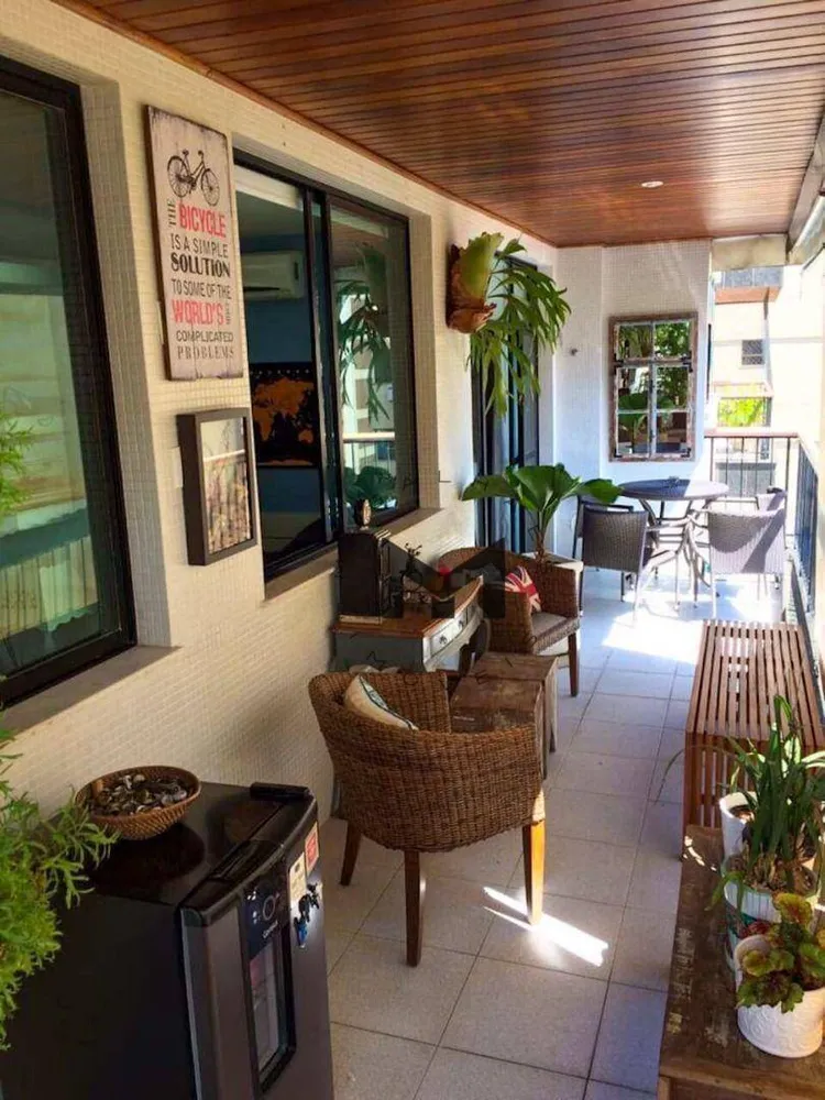 Apartamento, 3 quartos, 140 m² - Foto 1