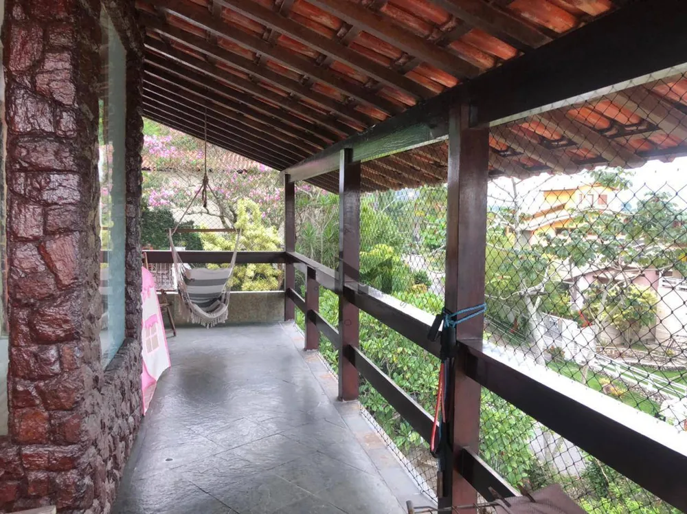Casa, 4 quartos, 360 m² - Foto 1