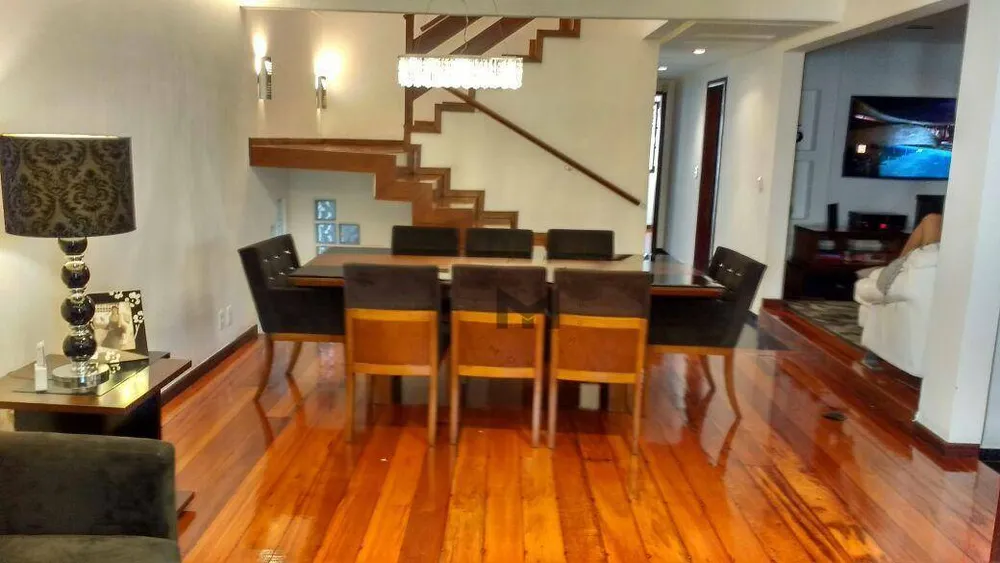 Casa, 5 quartos, 234 m² - Foto 2