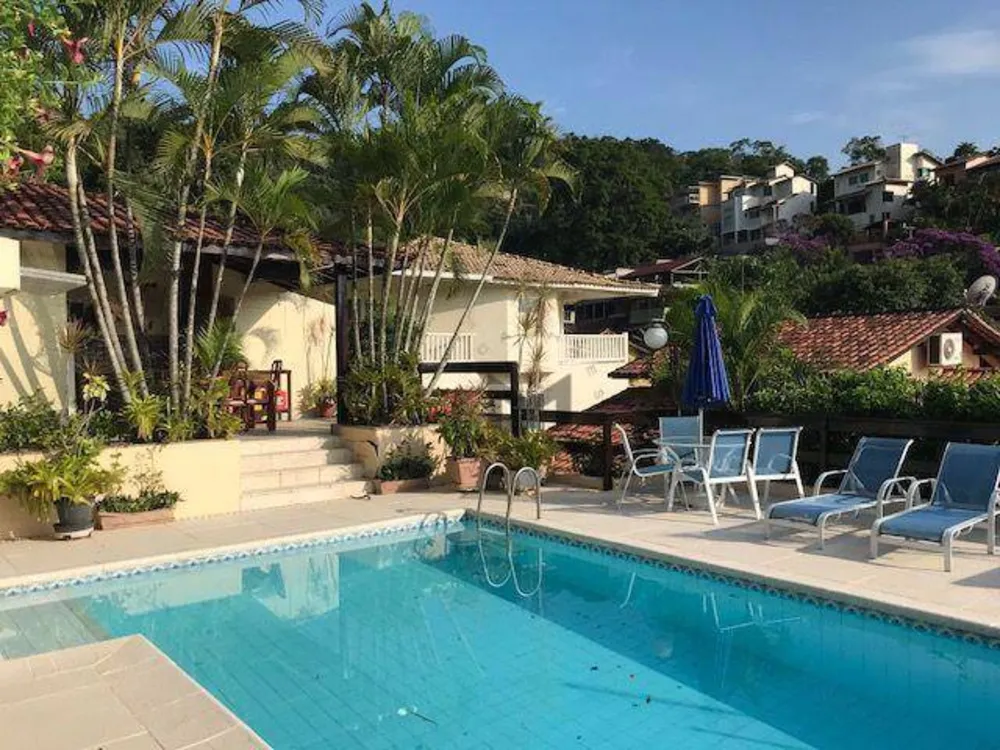 Casa, 3 quartos, 262 m² - Foto 1
