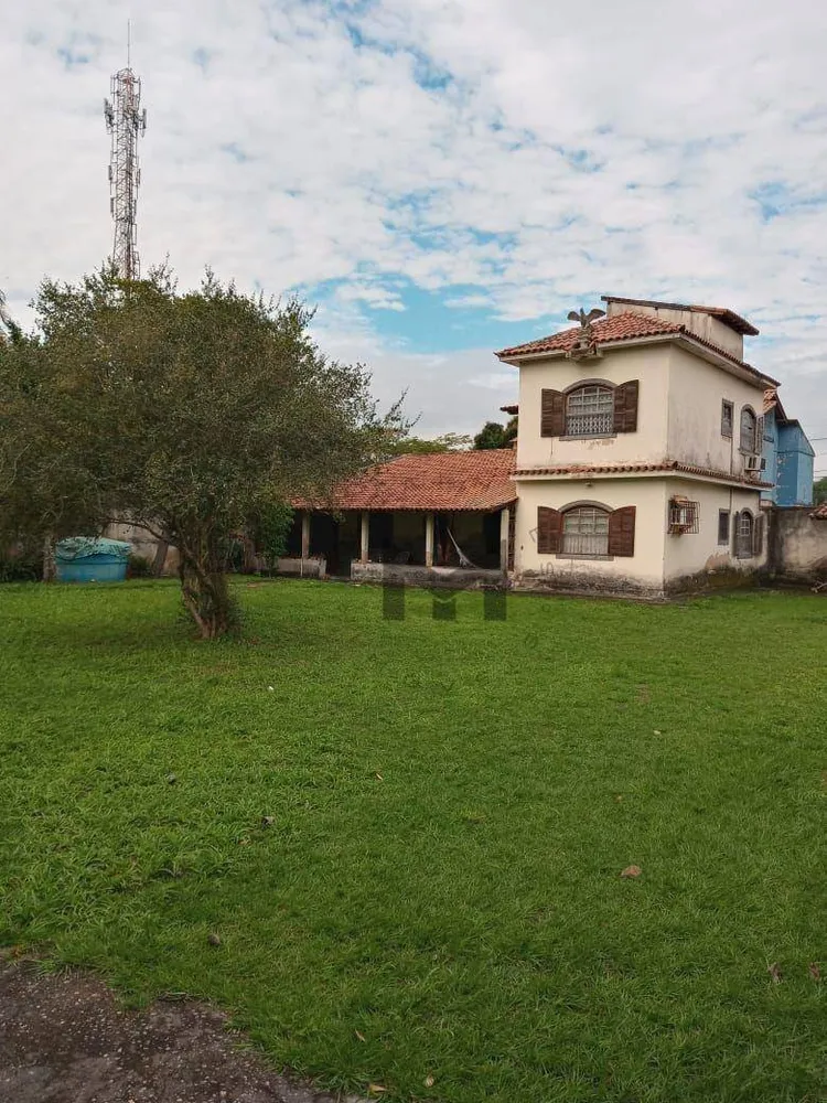 Casa, 4 quartos, 173 m² - Foto 1