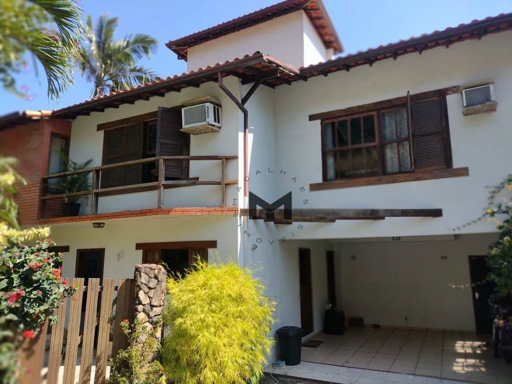 Casa, 4 quartos, 290 m² - Foto 1