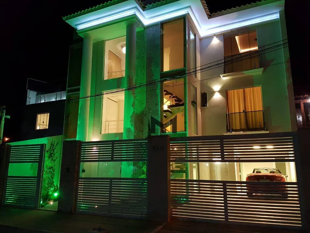 Casa, 4 quartos, 425 m² - Foto 1