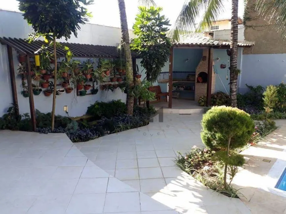 Casa, 5 quartos, 300 m² - Foto 1