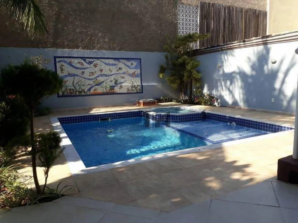 Casa, 5 quartos, 300 m² - Foto 2